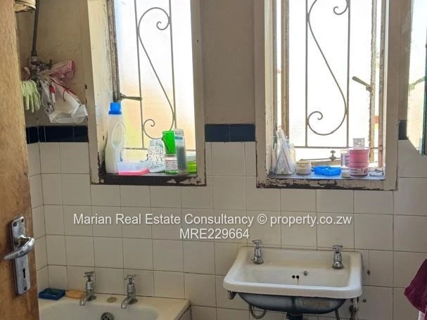 2 Bedroom Flat, CBD For Sale