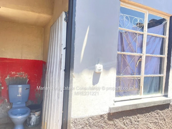 Entumbane,4 Bedroom House For Sale