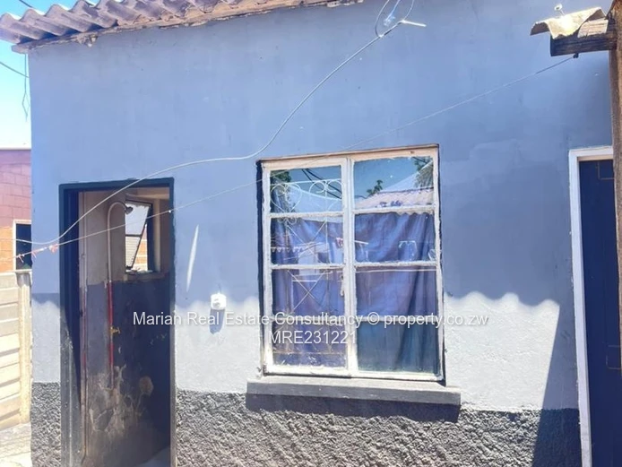 Entumbane,4 Bedroom House For Sale