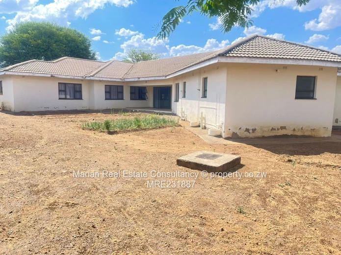 5 Bedroom House,Selbourne Brooke FOR RENT