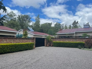 3 Bedroom House, Hillside For Rent